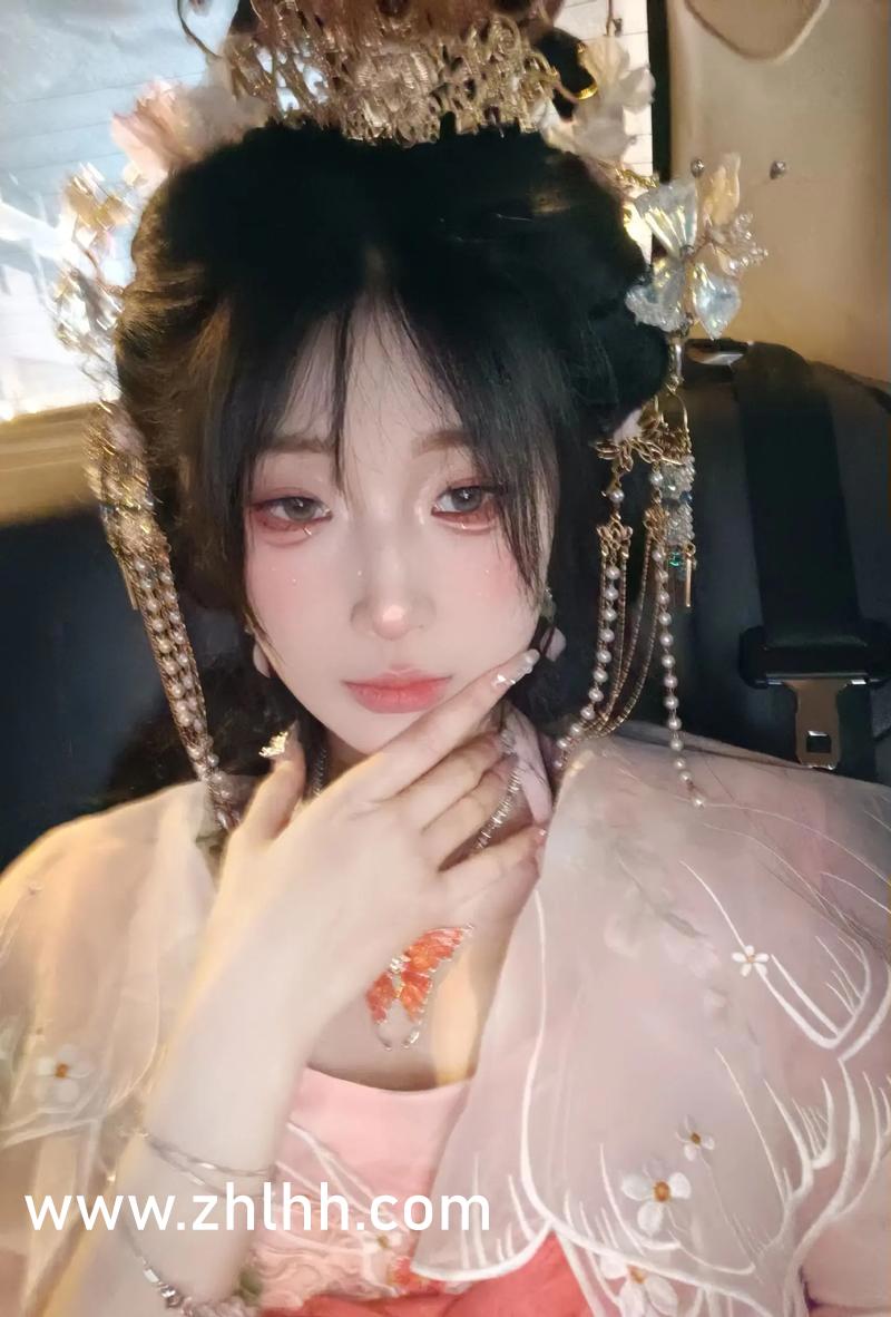后进式丰满翘臂在线视频精彩绝伦,丰满翘臂教学视频